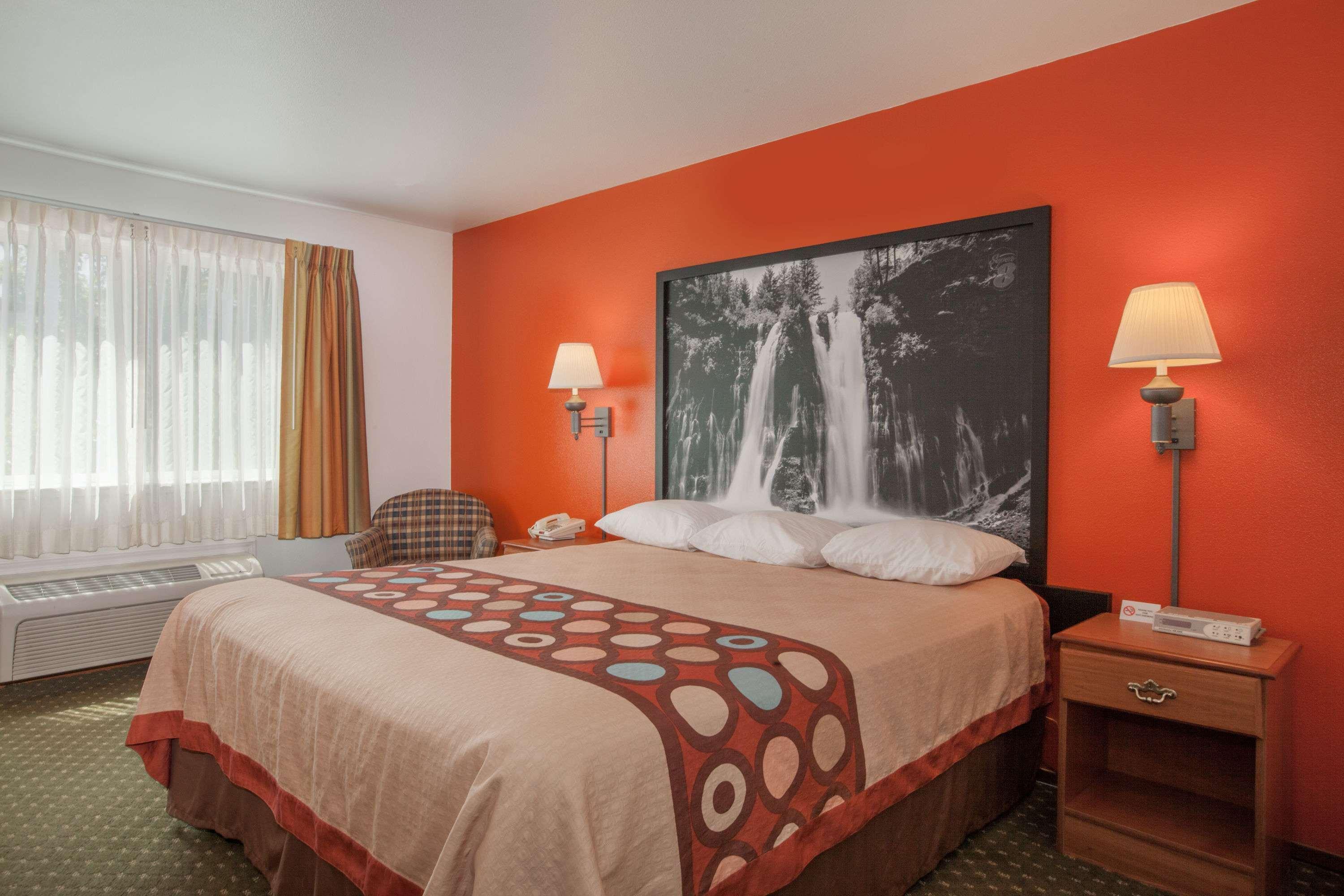 Super 8 By Wyndham Cloverdale Wine Country מראה חיצוני תמונה