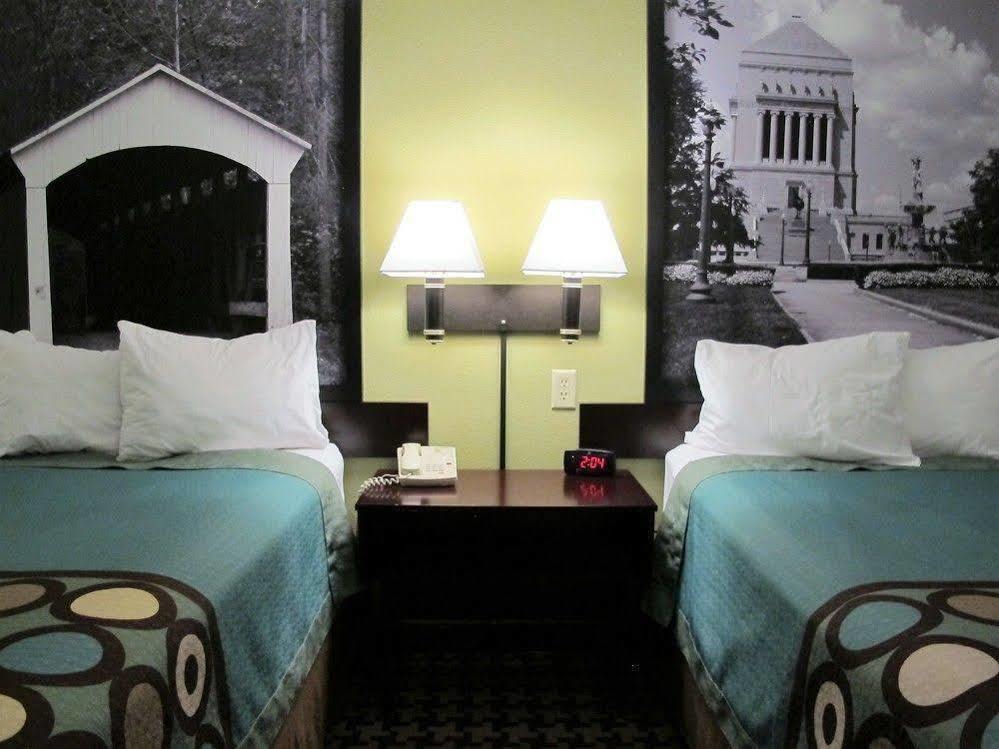 Super 8 By Wyndham Cloverdale Wine Country מראה חיצוני תמונה