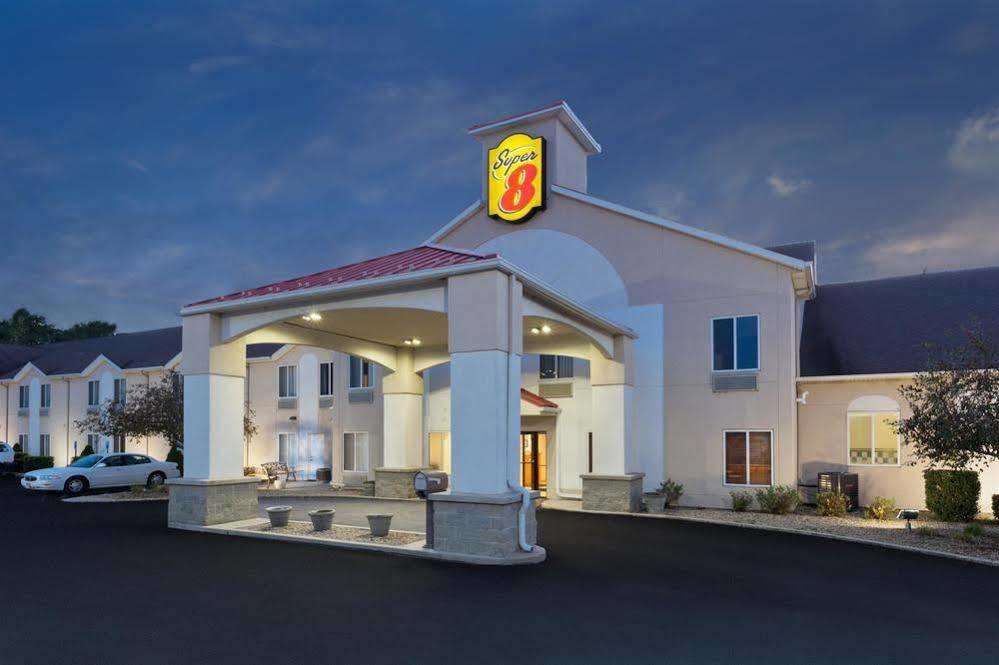 Super 8 By Wyndham Cloverdale Wine Country מראה חיצוני תמונה